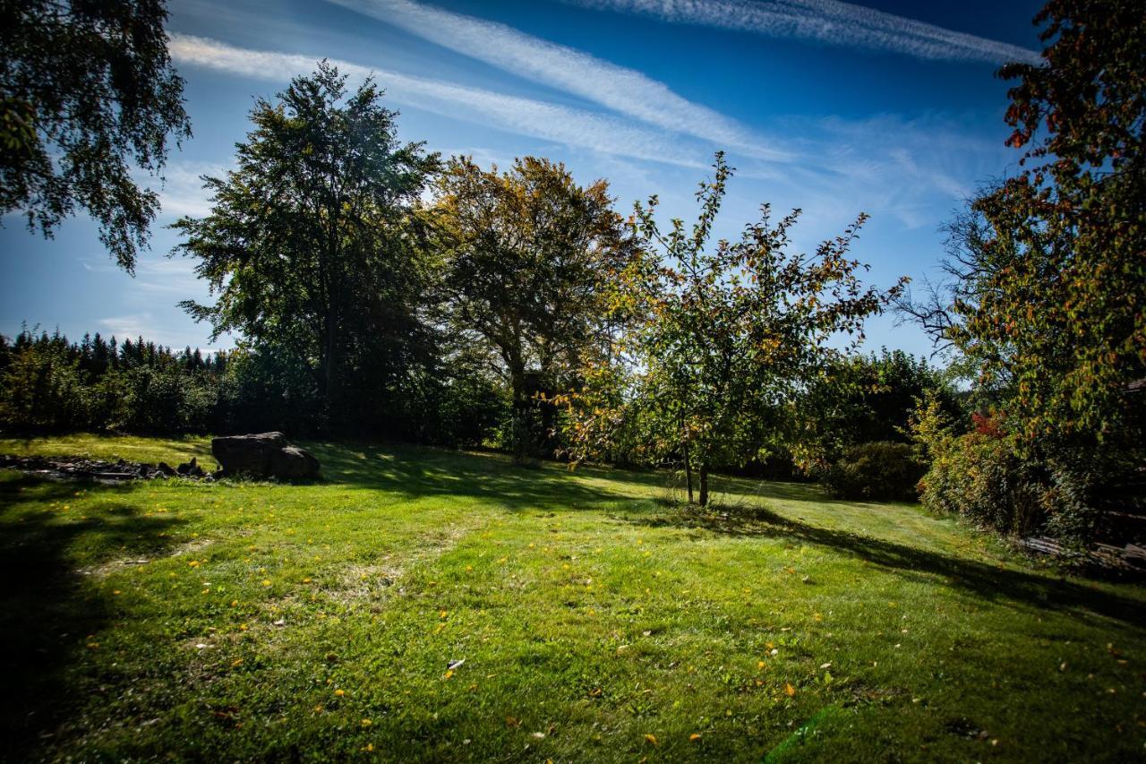 Ferienwohnung Zum Forsthaus Oberviechtach Buitenkant foto