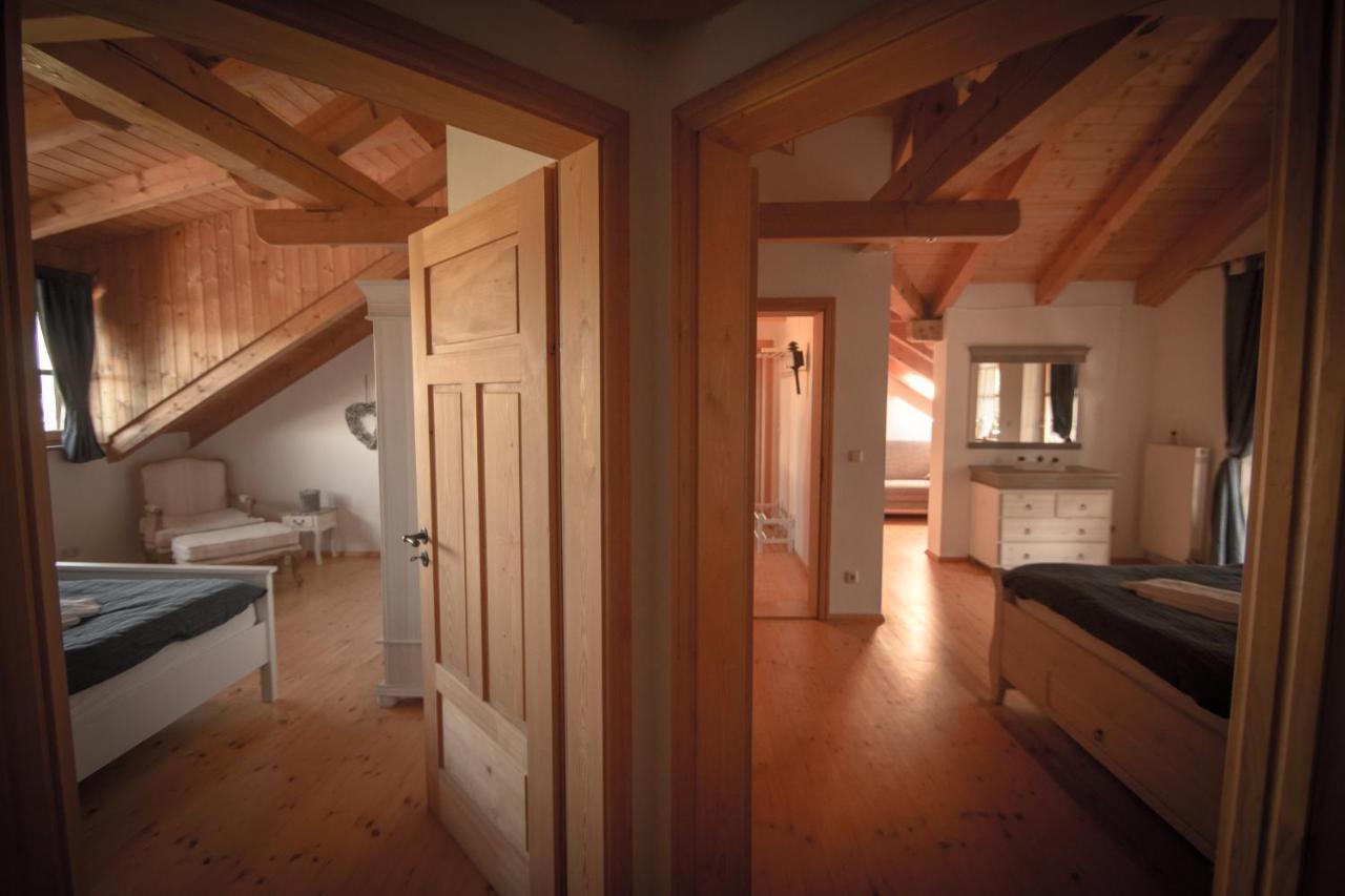 Ferienwohnung Zum Forsthaus Oberviechtach Buitenkant foto